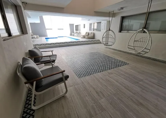 Apartment Spacious & Comfy On The Beach, In The Heart Of